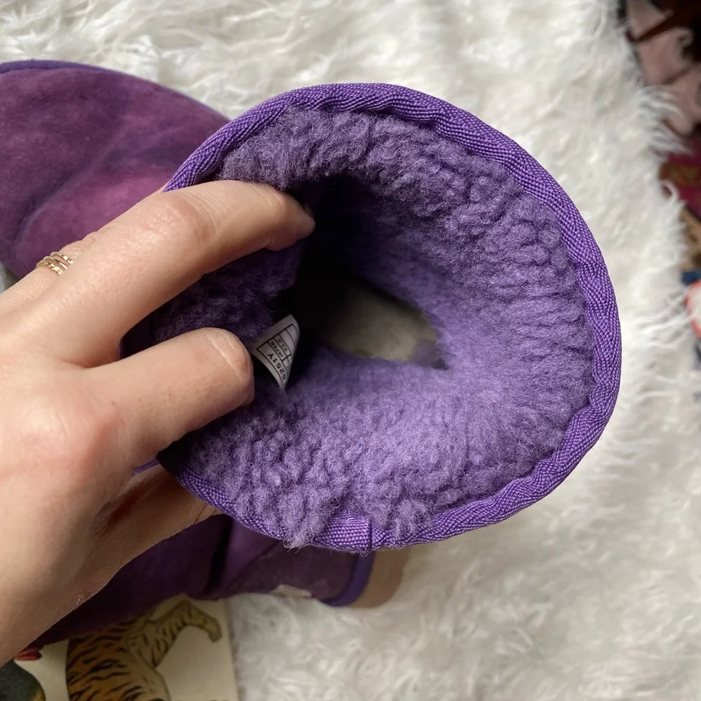 UGG‎ purple classic short boots